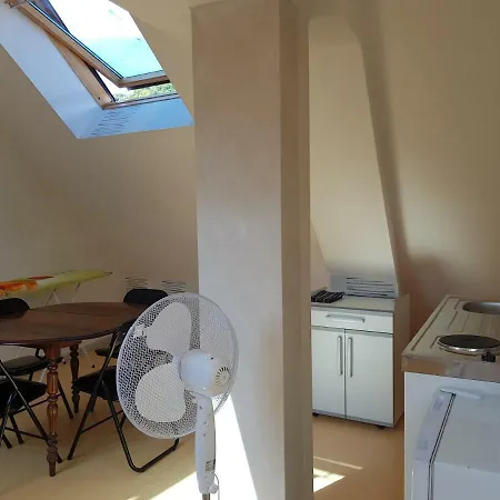 Studio Meuble 2eme Etage Sans Ascenceur Avec Machine A Laver Daire Verzy