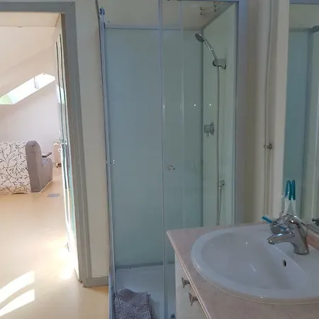 Daire Studio Meuble 2eme Etage Sans Ascenceur Avec Machine A Laver *